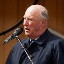King Harald gives a speech in Roan (Photo: Ned Alley / NTB scanpix)
